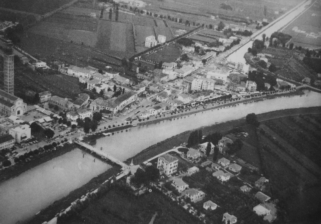 JJ14_come eravamo e come siamo_Jesolo_Ponti_foto storica_1962_VEDUTA_GENERALE