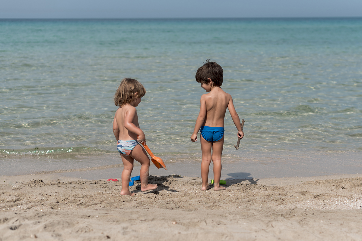 JJ21_viva le vacanze_bambini in spiaggia